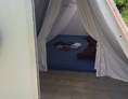 Glampingunterkunft: Innenansicht Shelter - Pop-Up Hotel am Camping Attermenzen