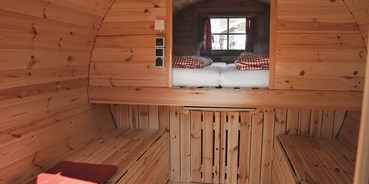 Luxuscamping - Sauna - Schlaffass innen - Schlaffässer im Camping Resort Zugspitze