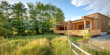 Luxuscamping - W-Lan - Faaker-/Ossiachersee - Glamping Lodges am Prefelnig Teich: Urlaub am Bauernhof am Ossiacher See