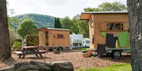 Luxuscamping - Hundewiese - Da ist Leben drin! - Schäferwagen auf Fortuna Camping am Neckar
