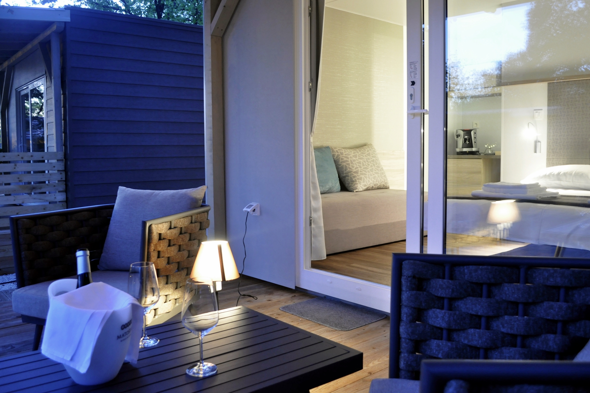 Luxuscamping - Gartenmöbel - Istrien - Bed and breakfast mobile home by night - B&B Suite Mobileheime für 2 Personen mit eigenem Garten B&B Suite Mobileheime für 2 Personen mit eigenem Garten