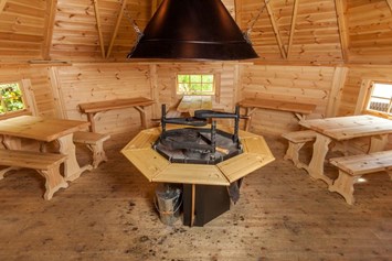 Glampingunterkunft: Innenansicht Grillkota - PODhouse - Holziglu gross auf Camping Atzmännig