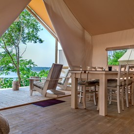 Glampingunterkunft: in ruhiger Lage gelegen, in unmittelbarer Nähe des Meers - Safari-Zelte auf Lanterna Premium Camping Resort
