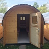 Luxuscamping: Schlaf-Häusle auf dem Campingplatz Hegne