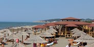 Luxuscamping - Kochmöglichkeit - Montenegro-Bundesland - Luxusmobilheim von Gebetsroither am Camping Safari Beach