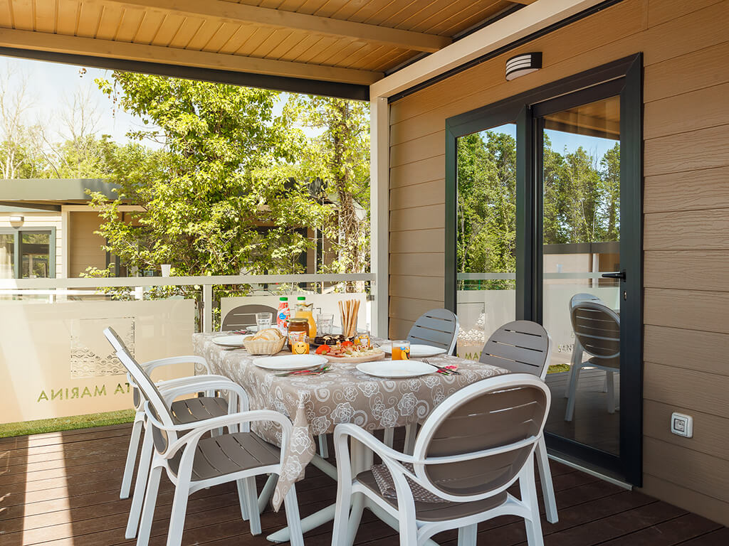 Campeggio di lusso - Unterkunft alleinstehend - Boutique Campingplatz Santa Marina - Meinmobilheim Prestige Family auf dem Boutique Campingplatz Santa Marina