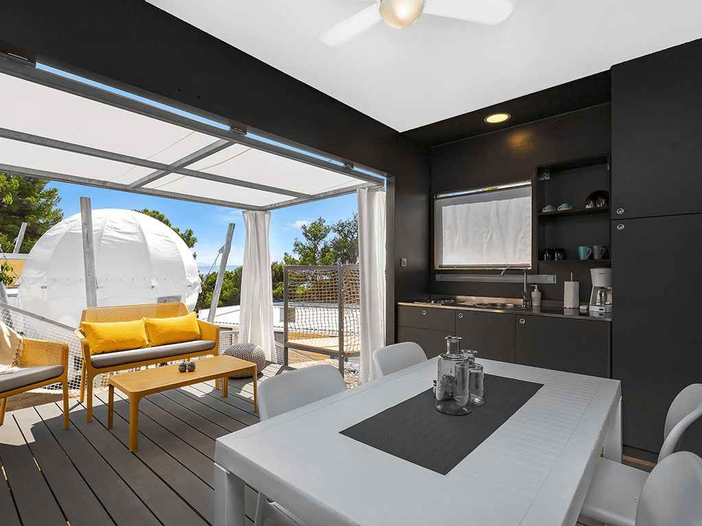 Luxuscamping - Split - Süd - Campingplatz Medora Orbis - Meinmobilheim Couple Glamping Pod auf dem Campingplatz Medora Orbis
