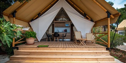 Luxuscamping - Premium three bedrom safari tent auf dem Arena One 99 Glamping