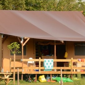 Glampingunterkunft: Safari Lodge VIP 8 Personen auf Camping Village de La Guyonniere